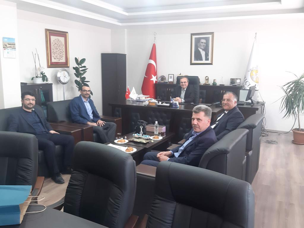 Necmettin Erbakan Üniversitesi A.K. İlahiyat Fakültesi Dekanı Prof. Dr. Kamil GÜNEŞ'ten fakültemizi ziyaret etti.